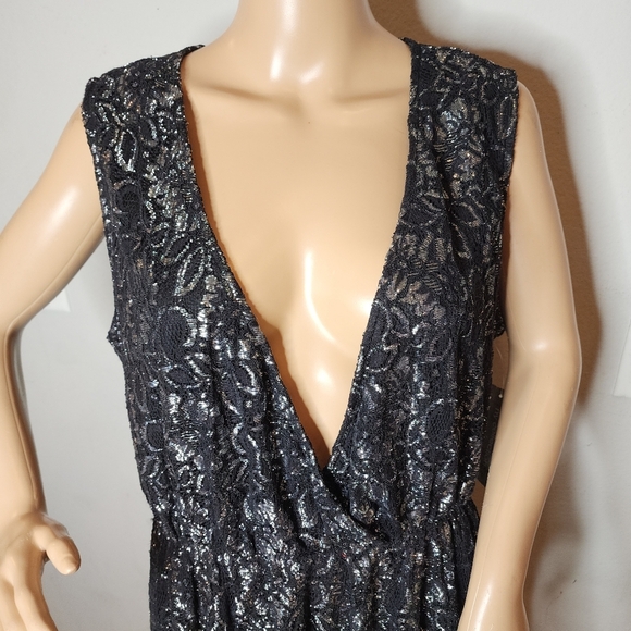 NWT NY Collection Silver Metallic Black Lace Stretch Sleeveless Mini Dress XL - Picture 3 of 16